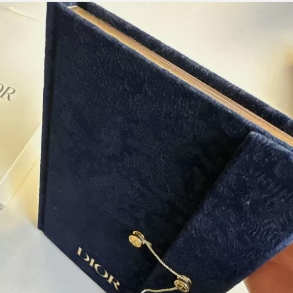 Christian Dior Carnet notebook 2021 Winter Collection NWOT - Picture 5 of 6